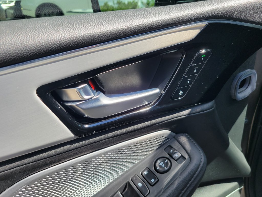 Used 2025 Acura MDX FWD image 20