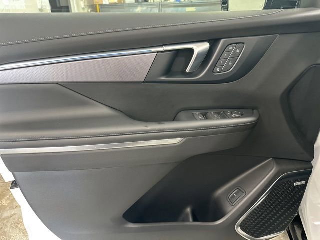 Used 2025 Buick Enclave Sport Touring w/ Power Package image 36