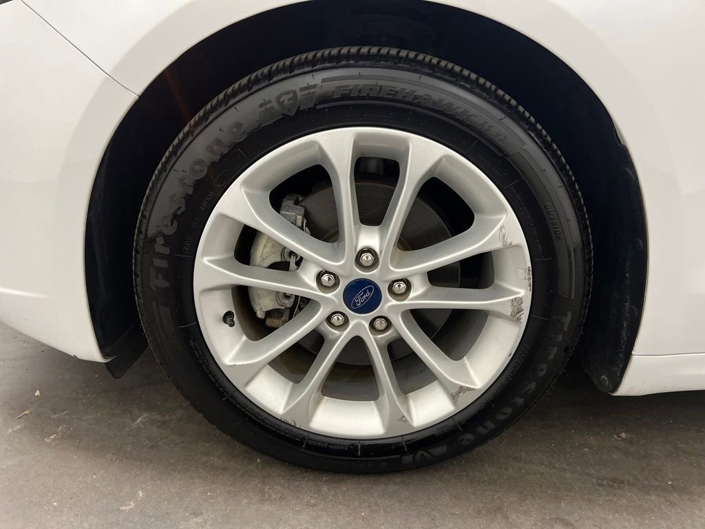 Used 2019 Ford Fusion SE image 30