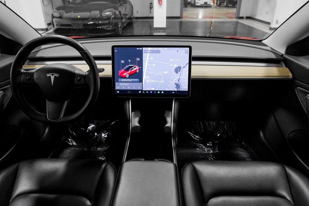 Used 2018 Tesla Model 3 Long Range image 15