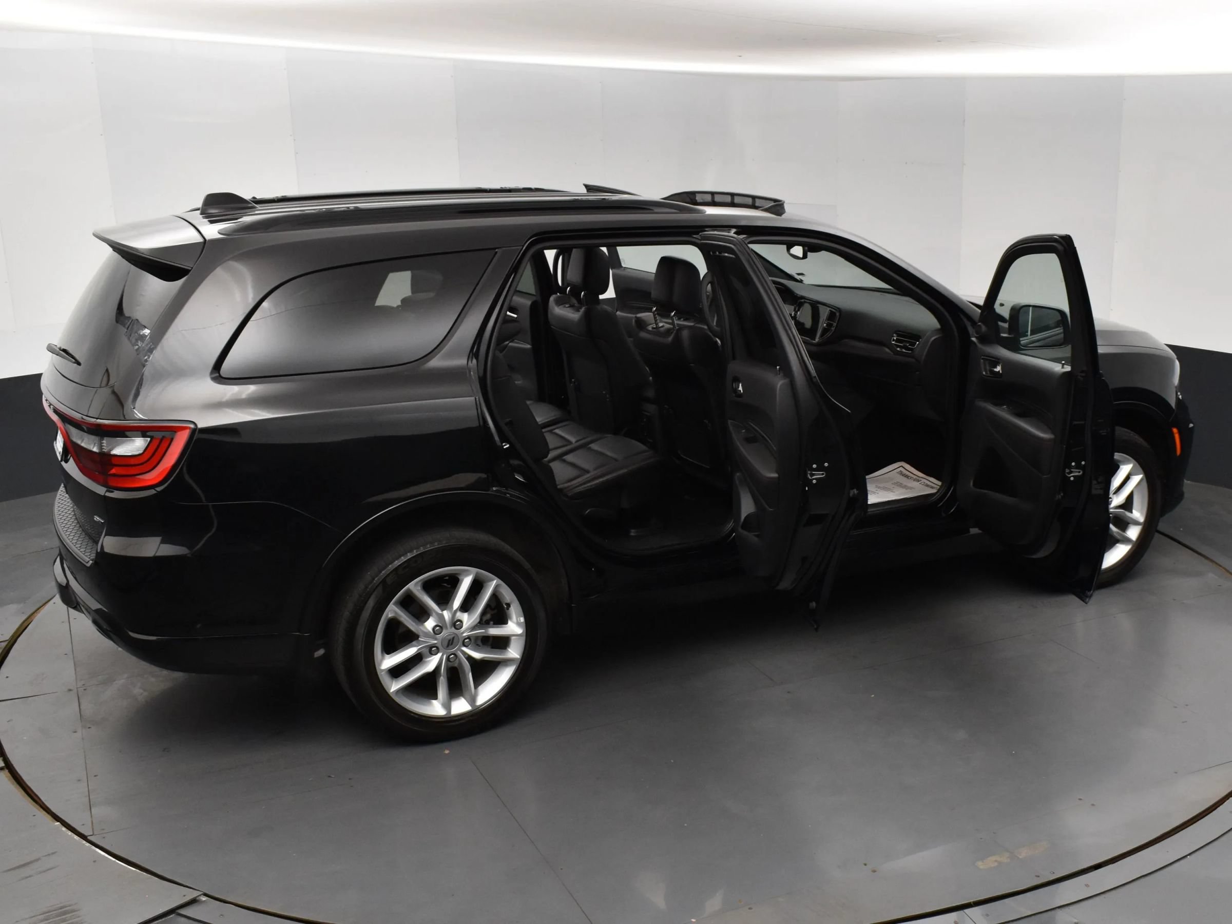 Used 2024 Dodge Durango GT AWD/4WD image 6