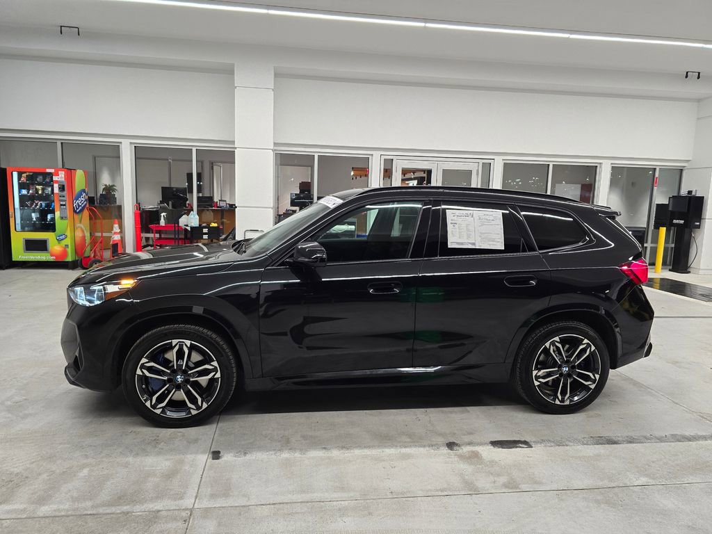 Used 2025 BMW X1 M35i image 3