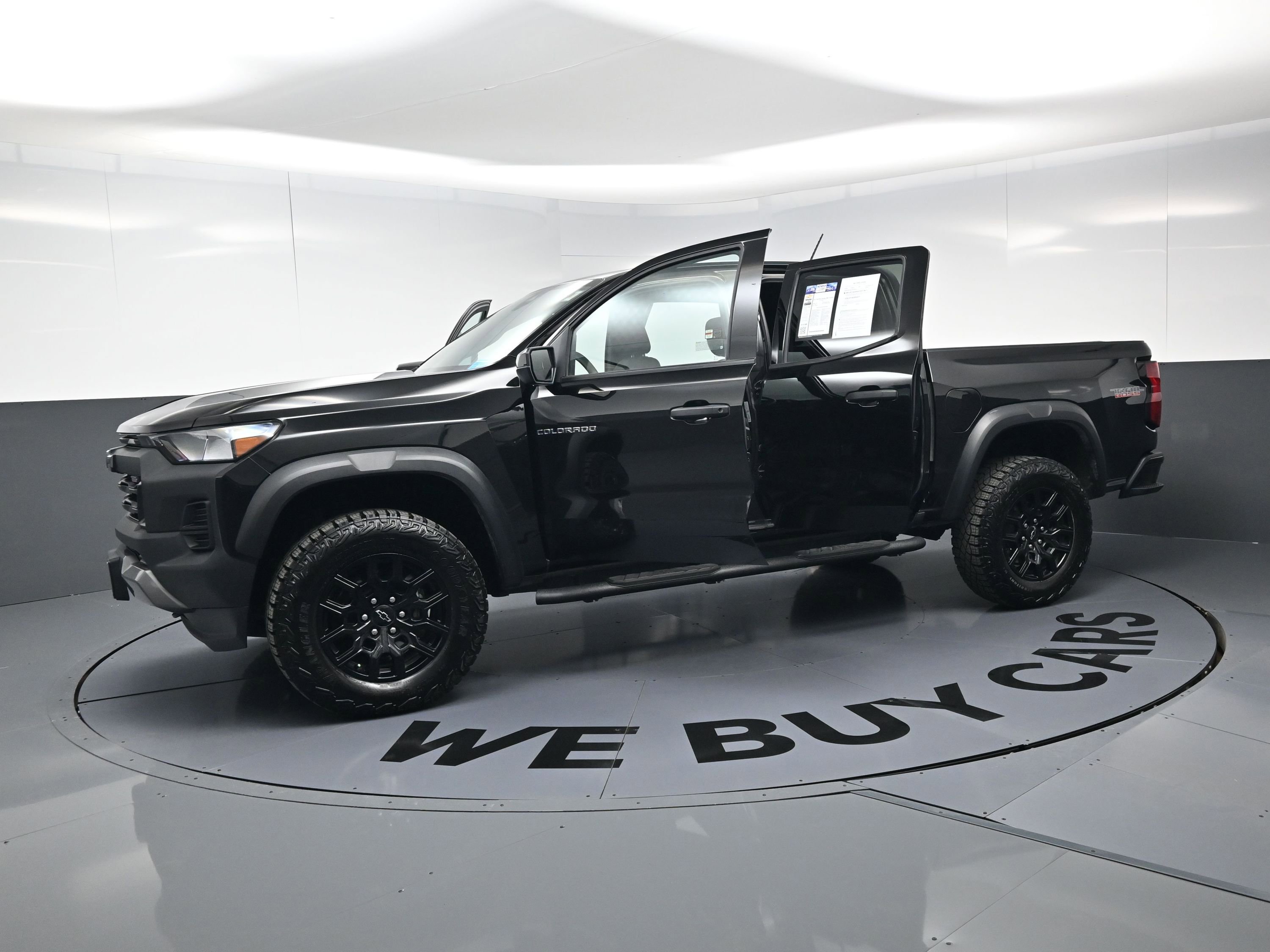 Certified 2024 Chevrolet Colorado Trail Boss w/ Advanced Trailering Package image 19