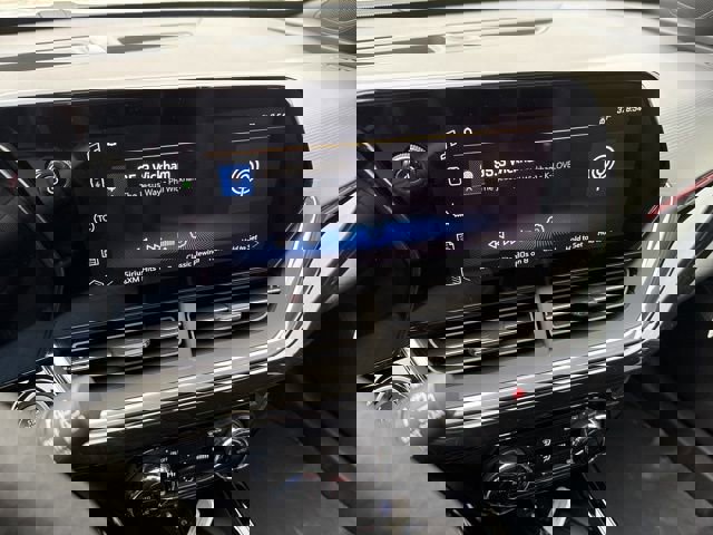 New 2026 Chevrolet Trax RS w/ Sunroof Package image 24