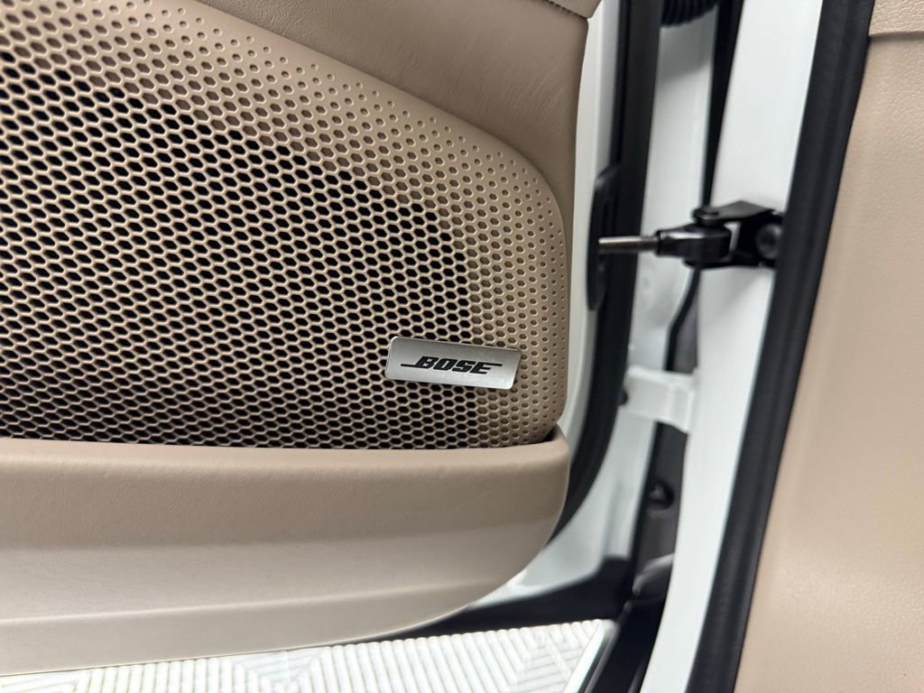 Certified 2025 Porsche Panamera 4 image 29