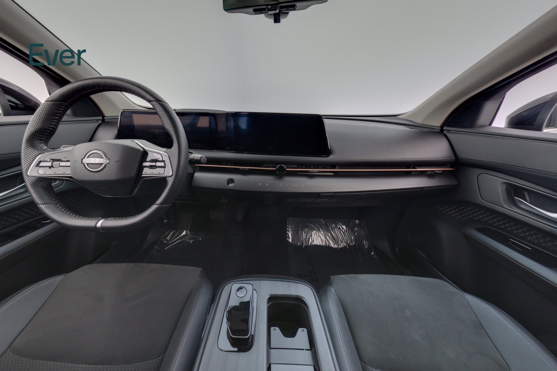 Used 2024 Nissan Ariya AWD image 26