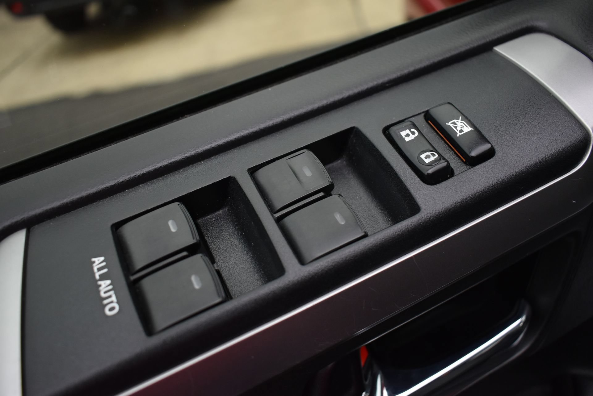 Used 2018 Toyota 4Runner SR5 Premium AWD/4WD image 13