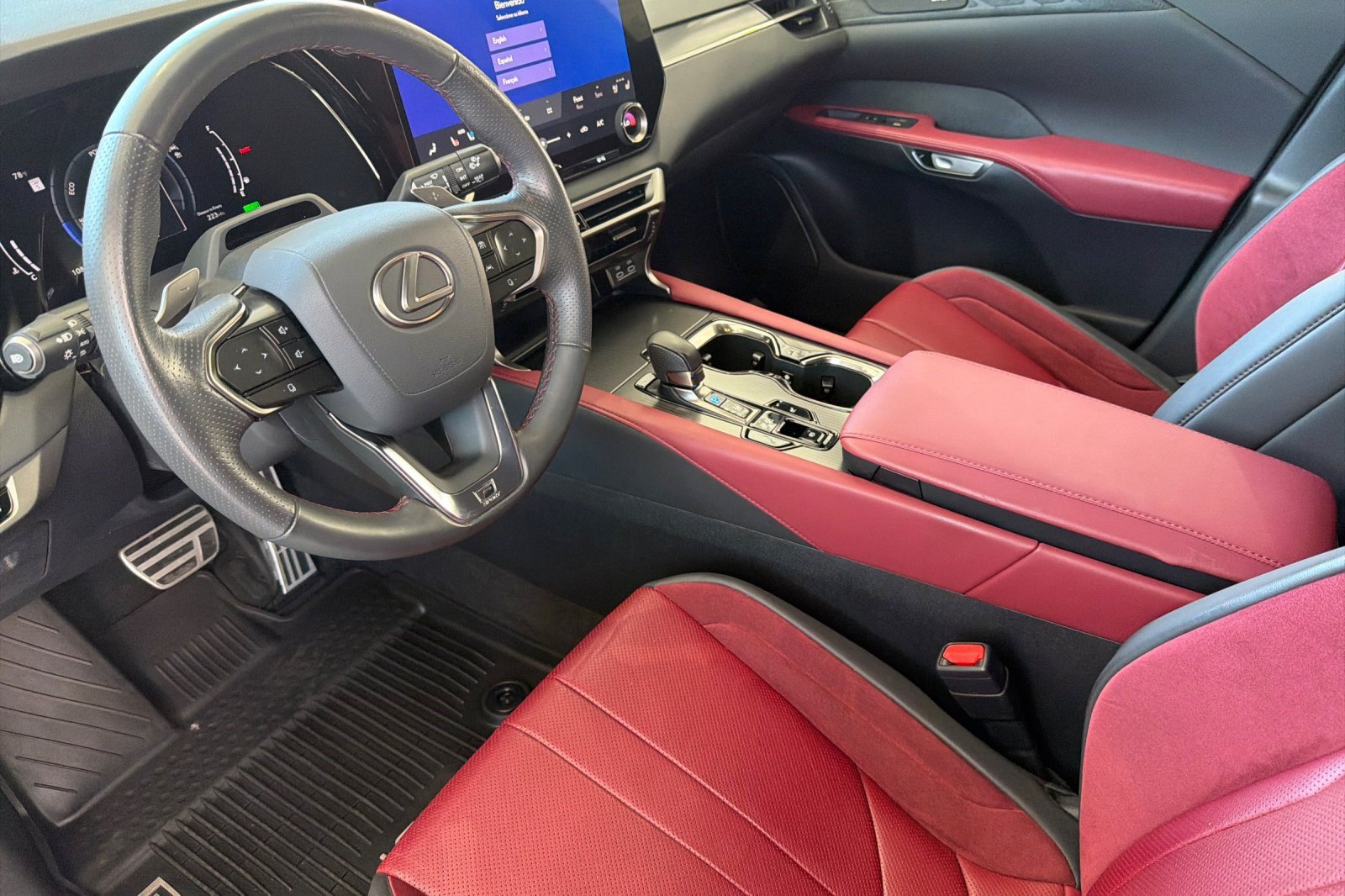 Certified 2024 Lexus RX 500h F Sport w/ Convenience Package AWD/4WD image 11