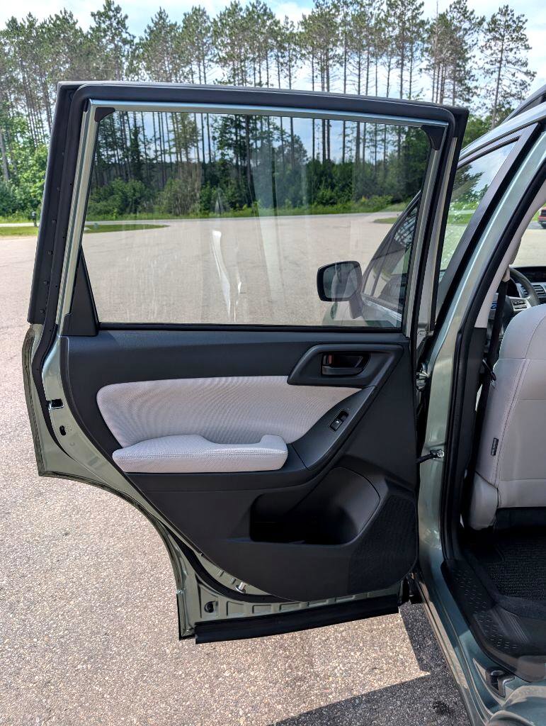 Used 2014 Subaru Forester 2.5i Premium w/ All-Weather Package image 15