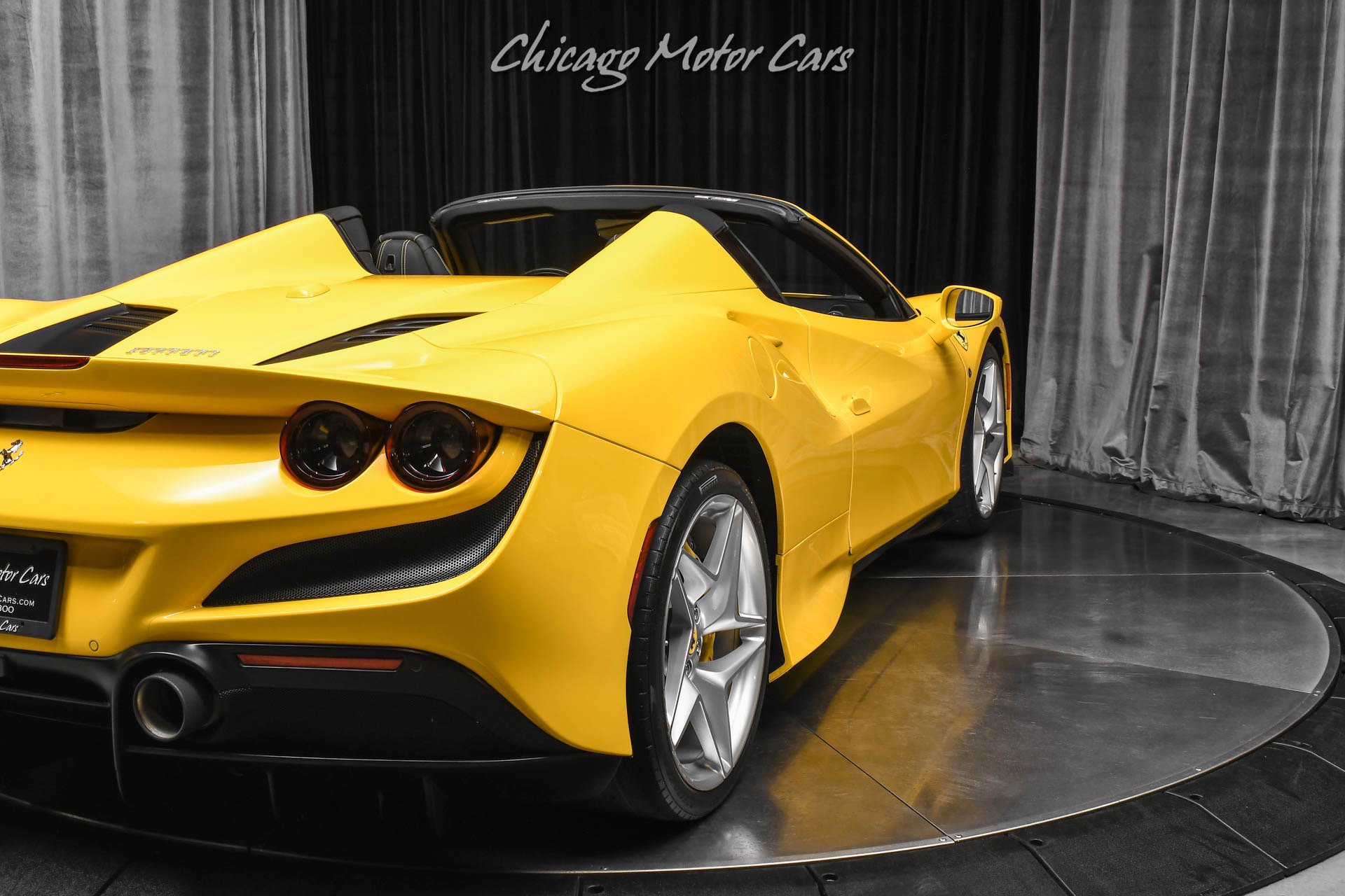 Used 2023 Ferrari F8 Tributo RWD image 43
