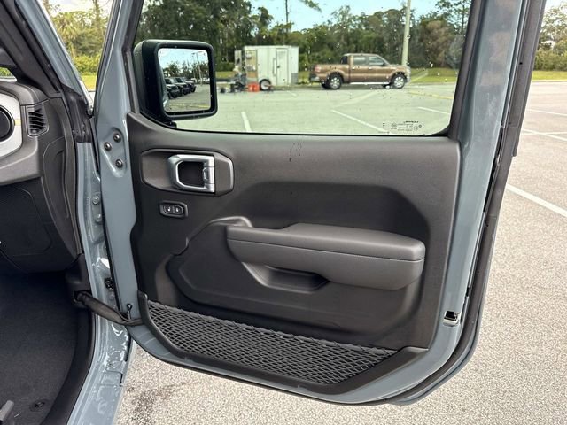 New 2026 Jeep Wrangler Sport AWD/4WD image 9