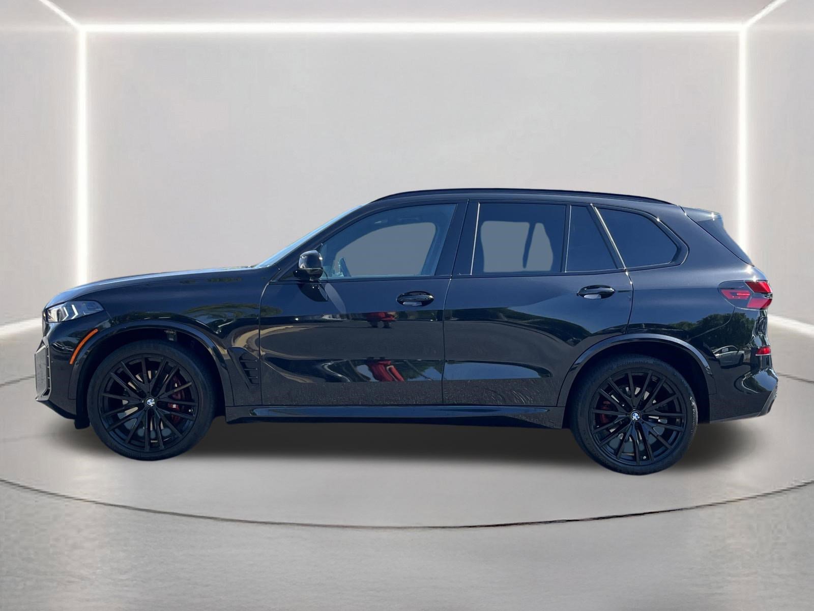 Used 2024 BMW X5 xDrive40i w/ M Sport Package AWD/4WD image 25