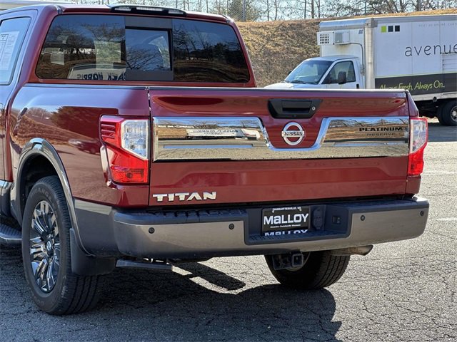 Used 2017 Nissan Titan Platinum Reserve image 4