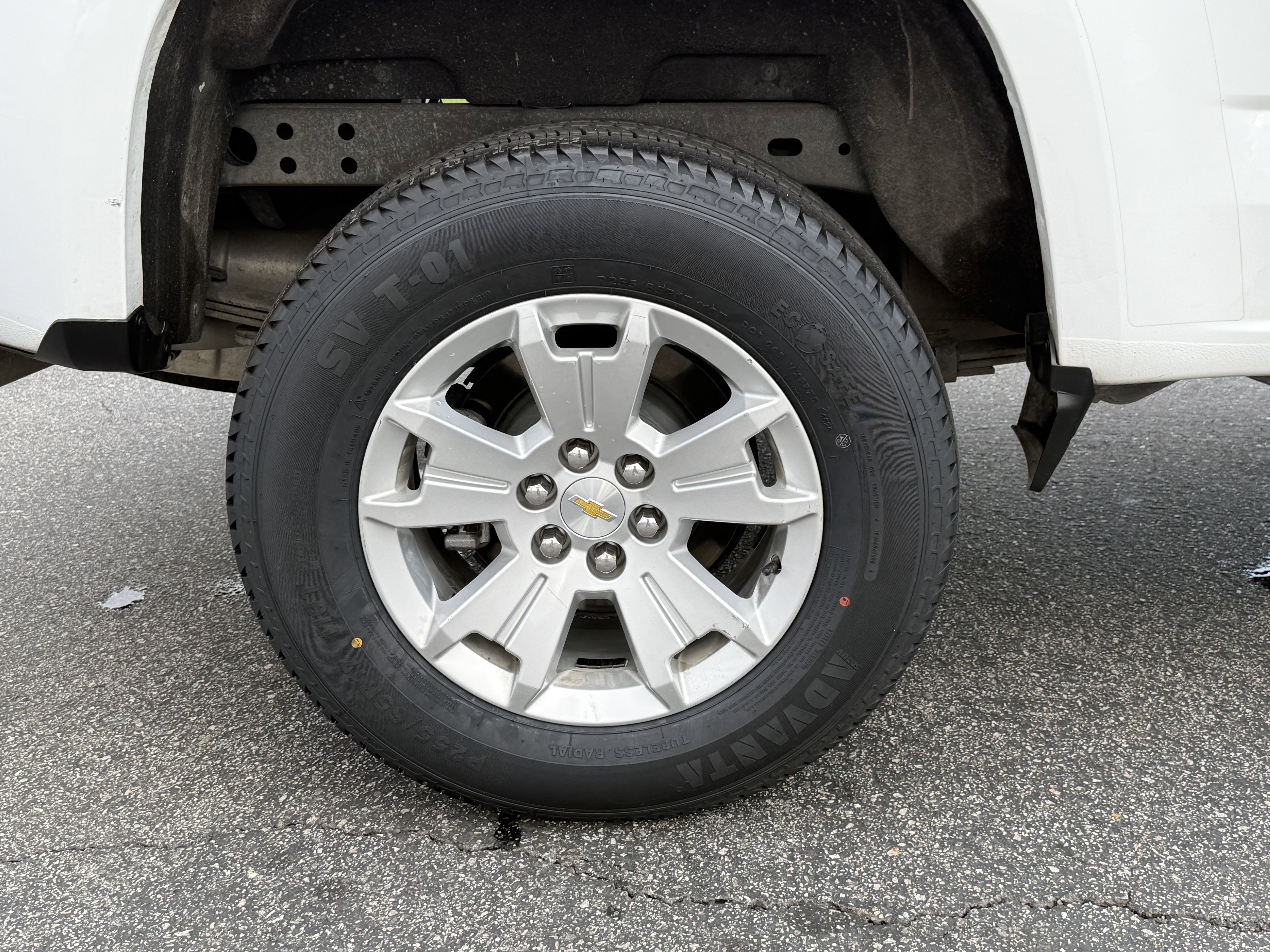 Used 2022 Chevrolet Colorado LT w/ Fleet Safety Package image 10