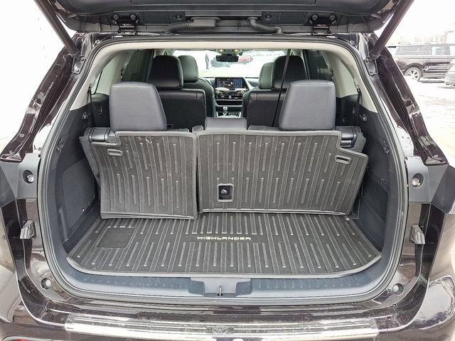 Used 2022 Toyota Highlander Platinum image 27