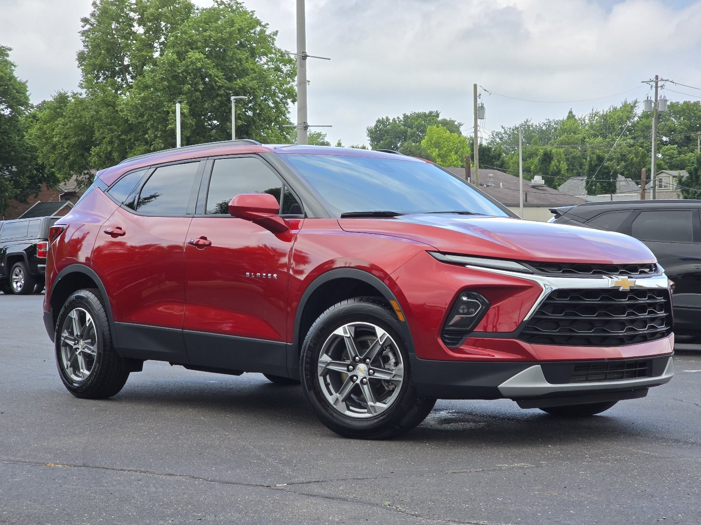 Used 2023 Chevrolet Blazer LT w/ Convenience Package FWD image 2