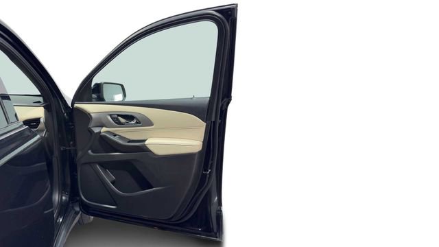 Used 2023 Chevrolet Traverse LS w/ Midnight/Sport Edition FWD image 9