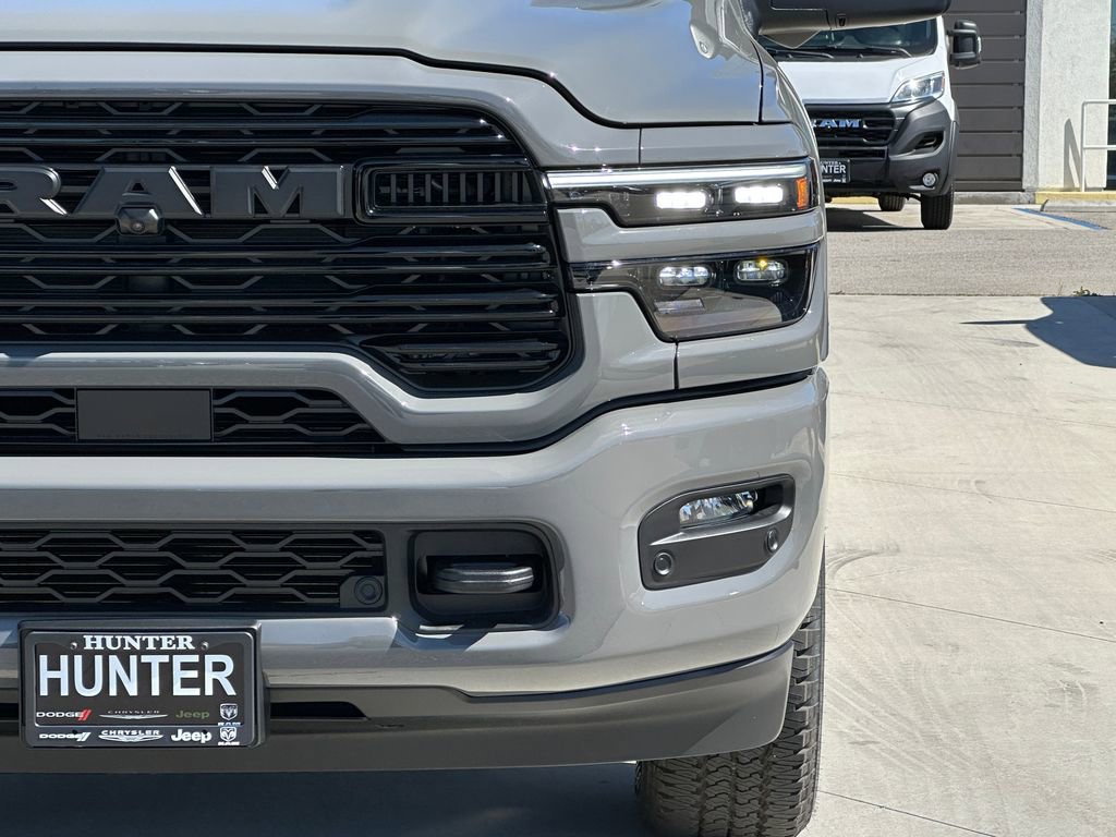 New 2026 RAM 2500 Laramie AWD/4WD image 13