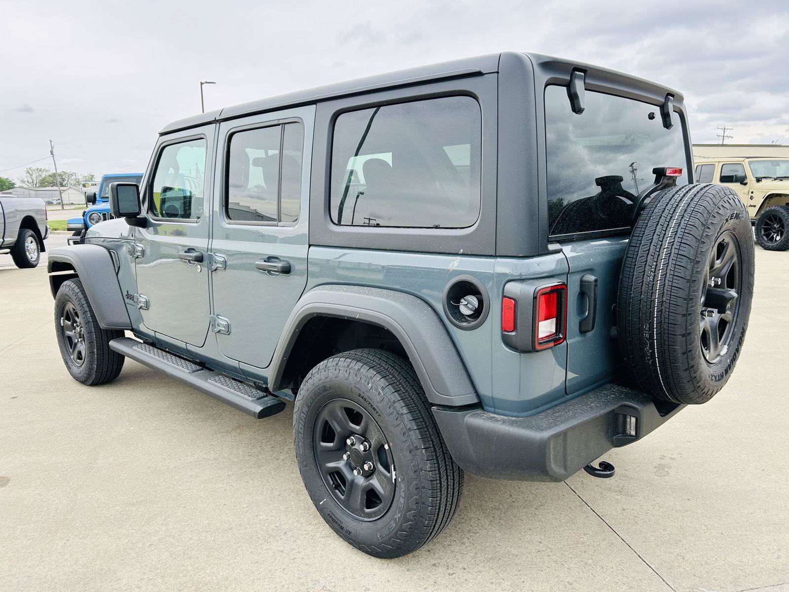 New 2026 Jeep Wrangler Unlimited Sport AWD/4WD image 31