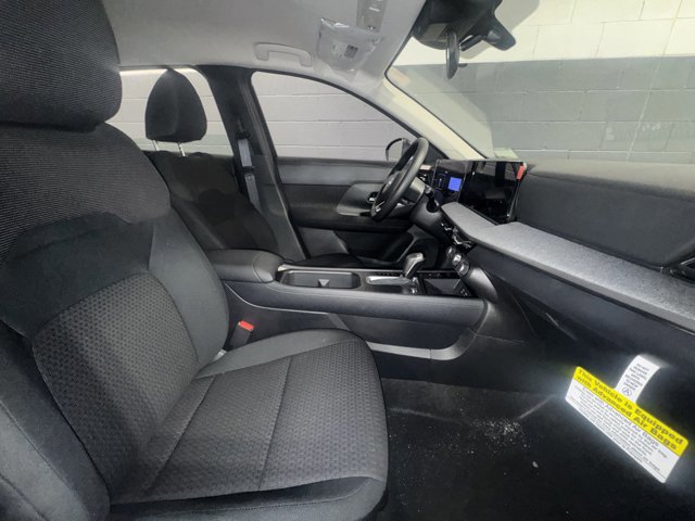 New 2026 Nissan Kicks S image 8