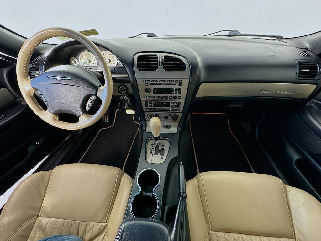 Used 2005 Ford Thunderbird RWD image 10
