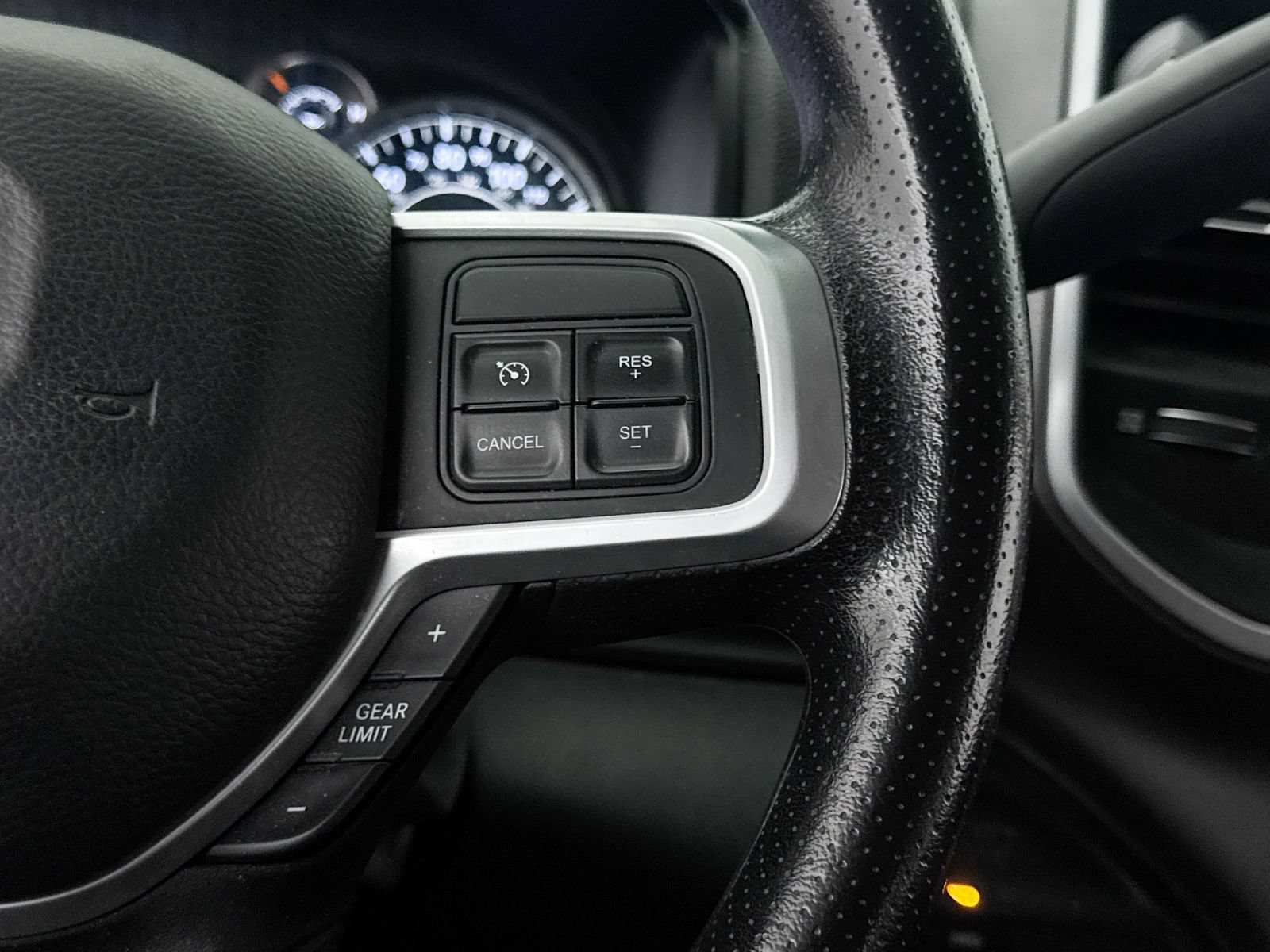 Used 2020 RAM 2500 Big Horn AWD/4WD image 28