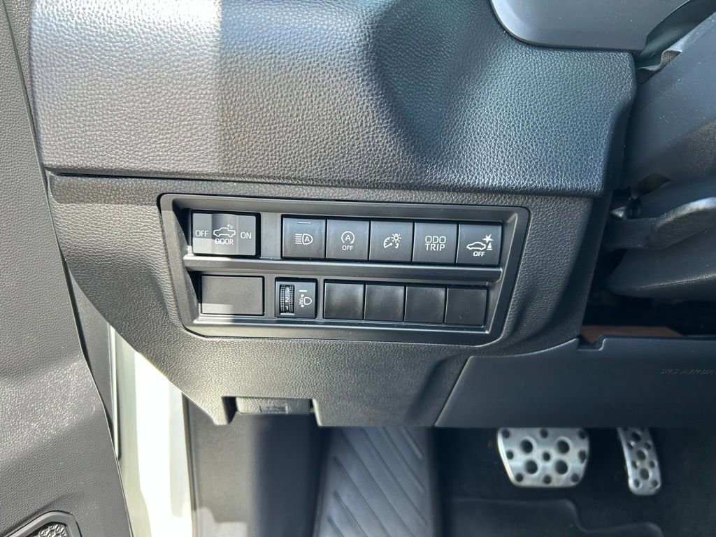 Used 2022 Toyota Tundra SR5 w/ TRD Off-Road Package AWD/4WD image 26