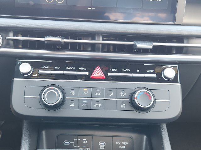 New 2027 Hyundai Santa Cruz SE FWD image 18