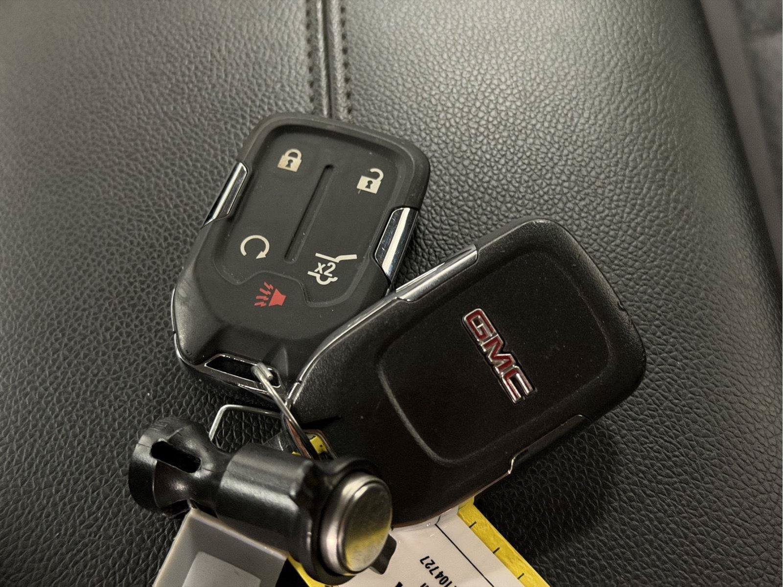 Used 2022 GMC Terrain SLE w/ Driver Convenience Package AWD/4WD image 41
