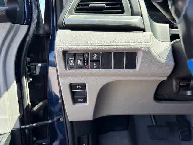 Used 2022 Honda Odyssey EX image 10