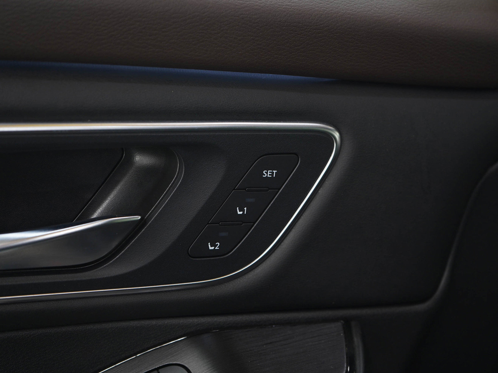 Used 2023 Nissan Rogue Platinum image 26