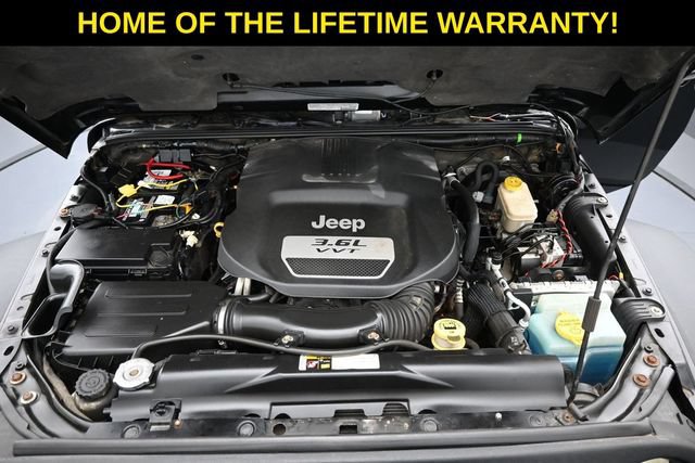Used 2013 Jeep Wrangler Unlimited Rubicon w/ Connectivity Group AWD/4WD image 54