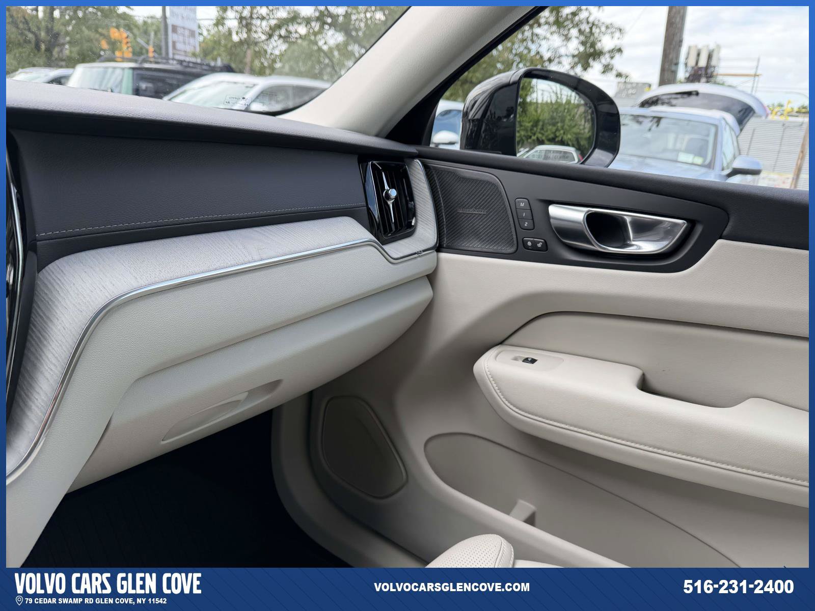 Used 2025 Volvo XC60 T8 Ultra w/ Protection Package Premier AWD/4WD image 34