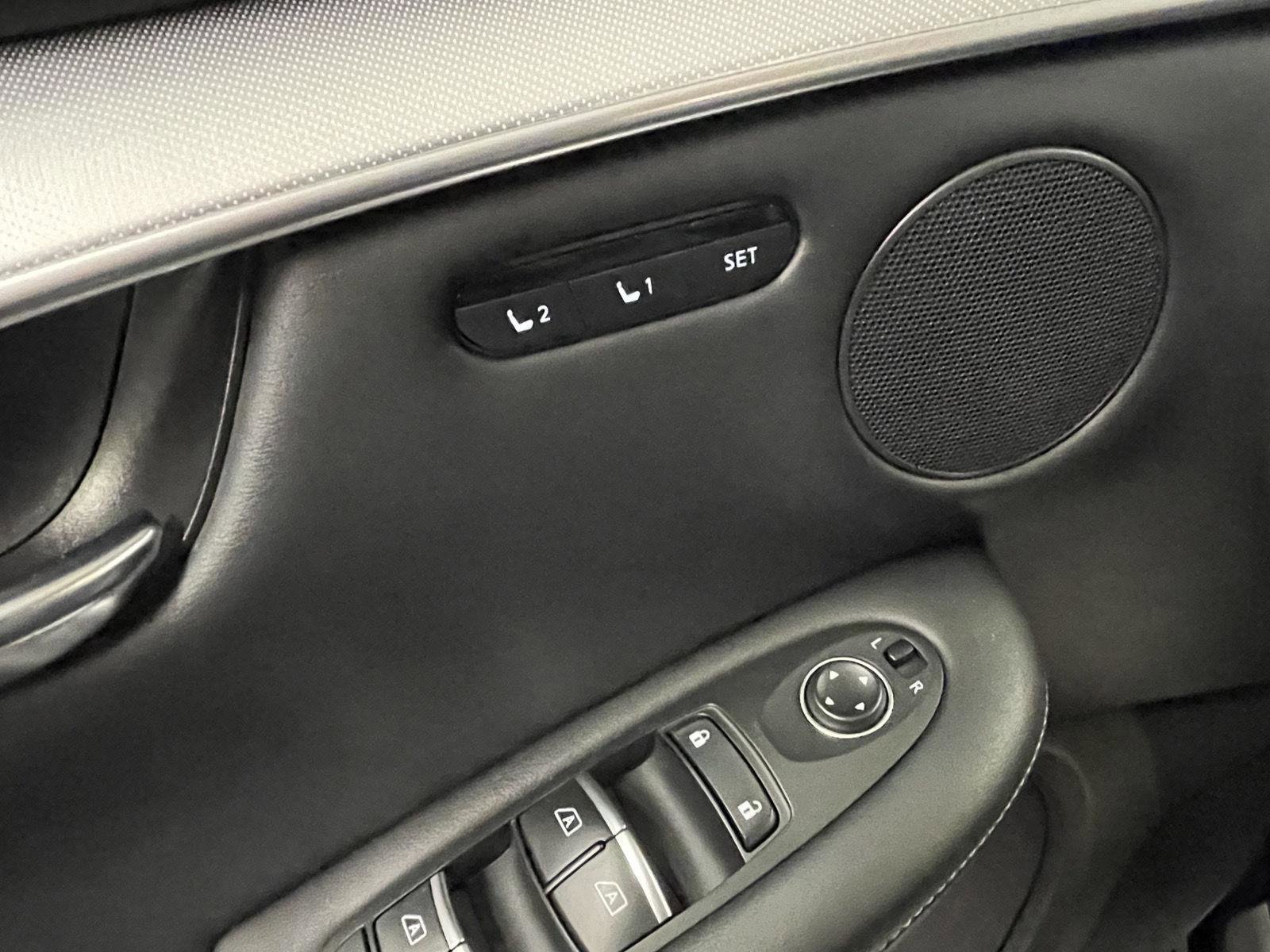 Certified 2021 INFINITI QX50 Essential w/ Convenience Package image 11