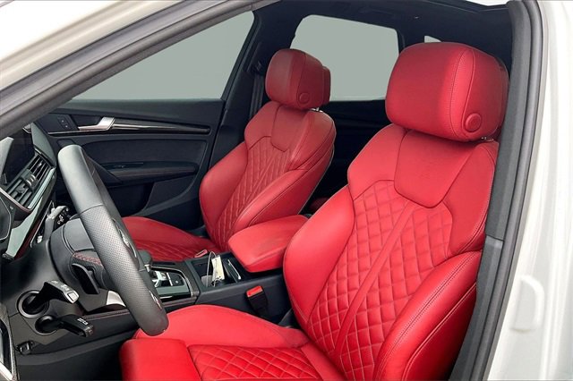 Used 2024 Audi SQ5 Prestige w/ Prestige Package image 27