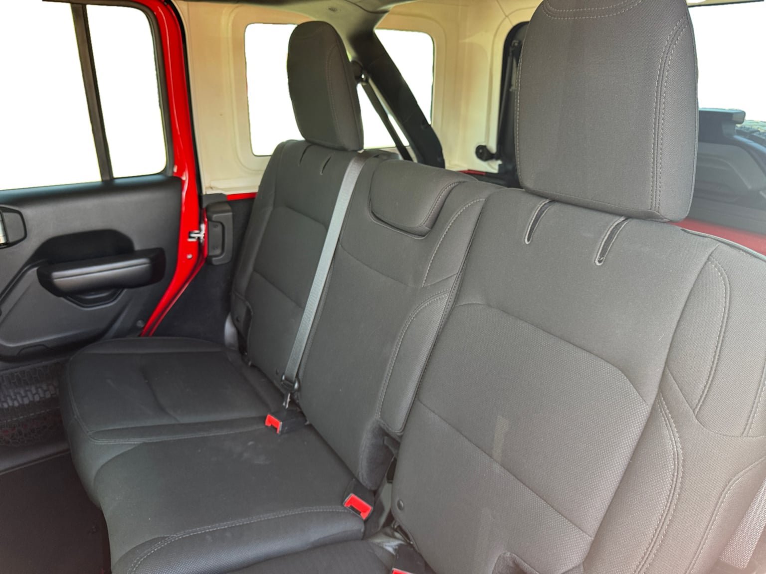 Used 2018 Jeep Wrangler Unlimited Sport S AWD/4WD image 16