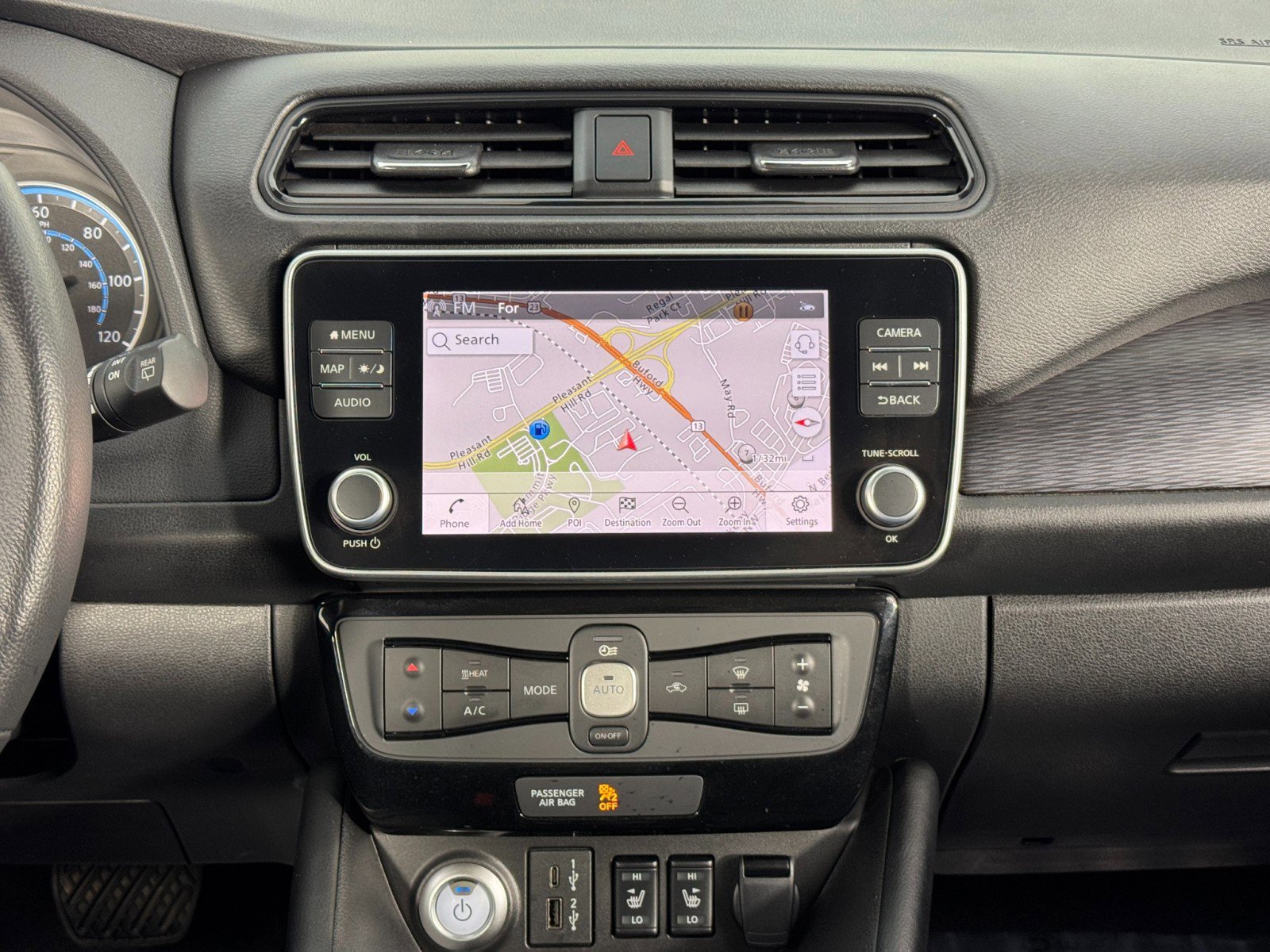 Used 2025 Nissan Leaf SV Plus image 22