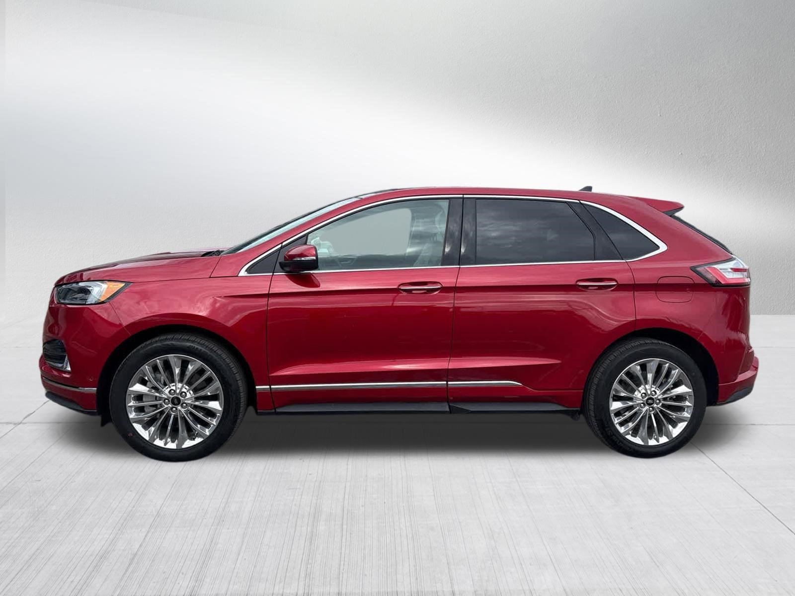 Used 2024 Ford Edge Titanium w/ Titanium Elite Package image 5