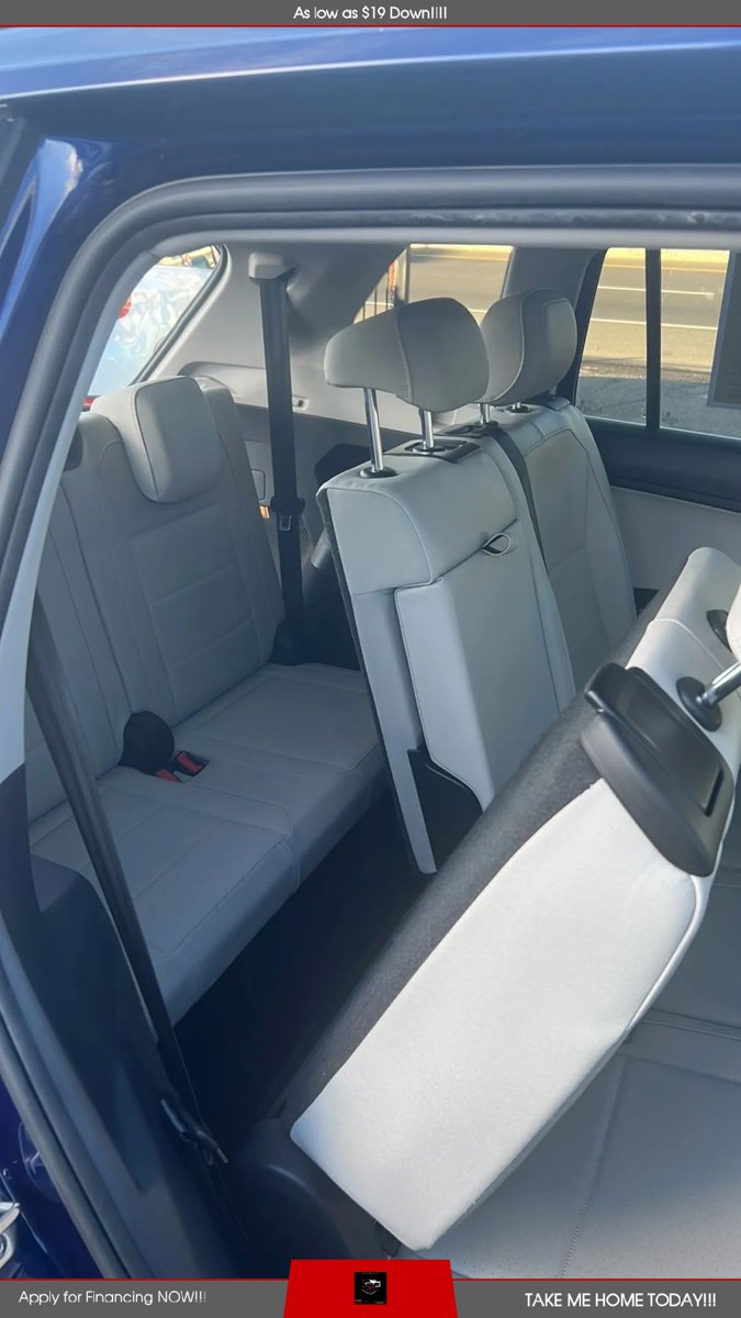 Used 2021 Volkswagen Tiguan SE w/ Panoramic Sunroof Package AWD/4WD image 13