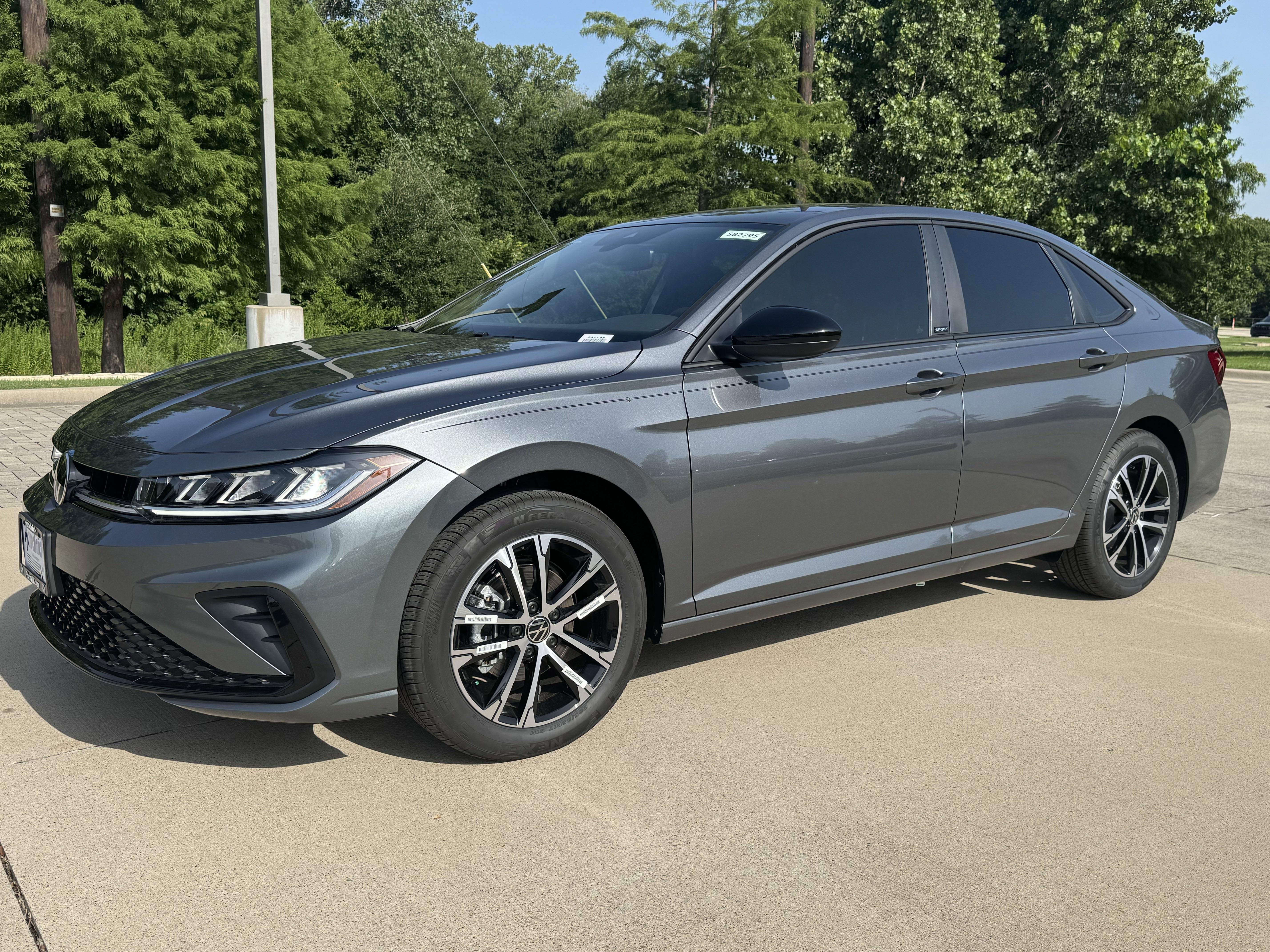 New 2026 Volkswagen Jetta Sport FWD image 2