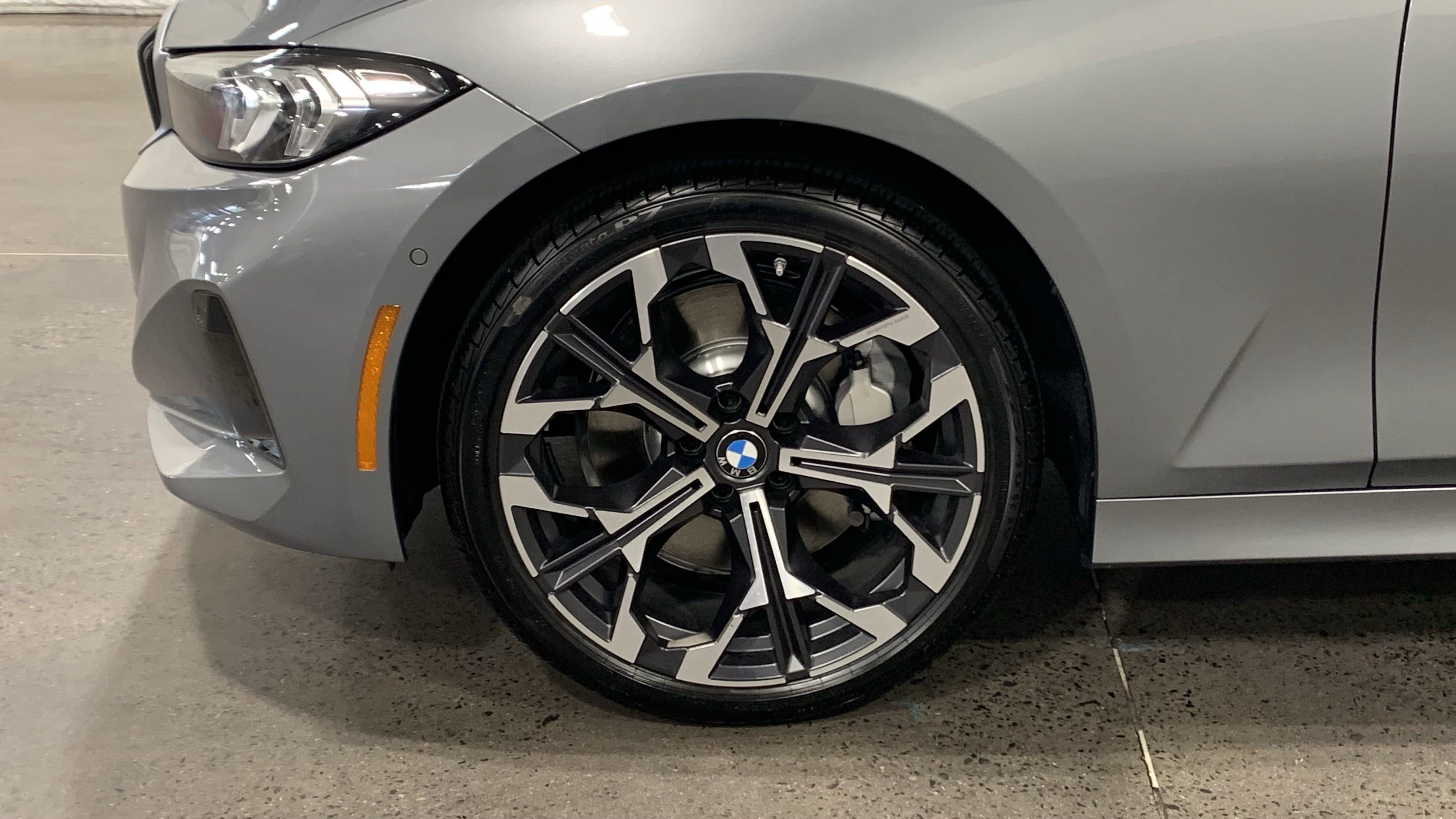 Certified 2025 BMW 330i Sedan w/ Convenience Package RWD image 10