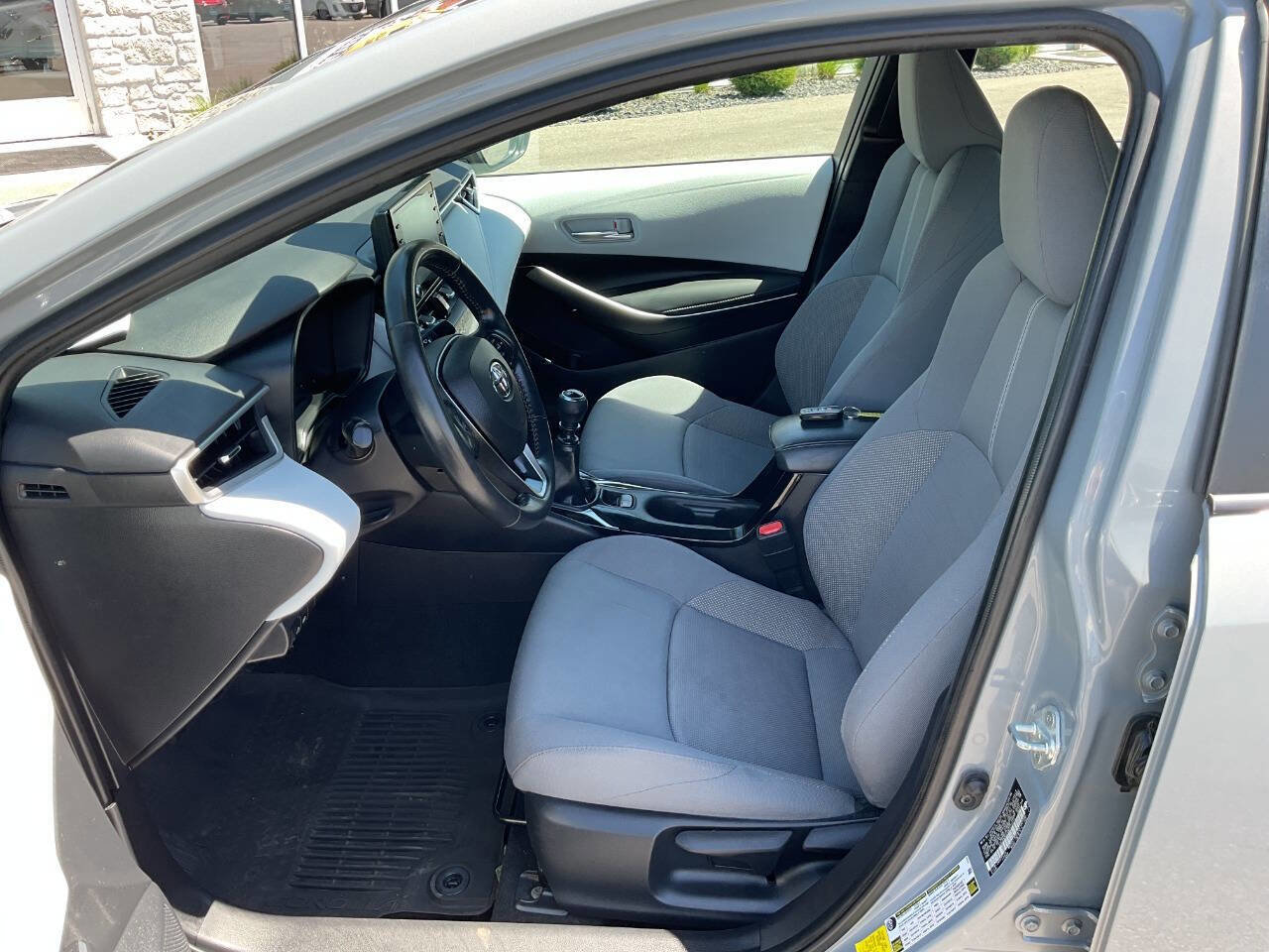 Used 2022 Toyota Corolla SE FWD image 13