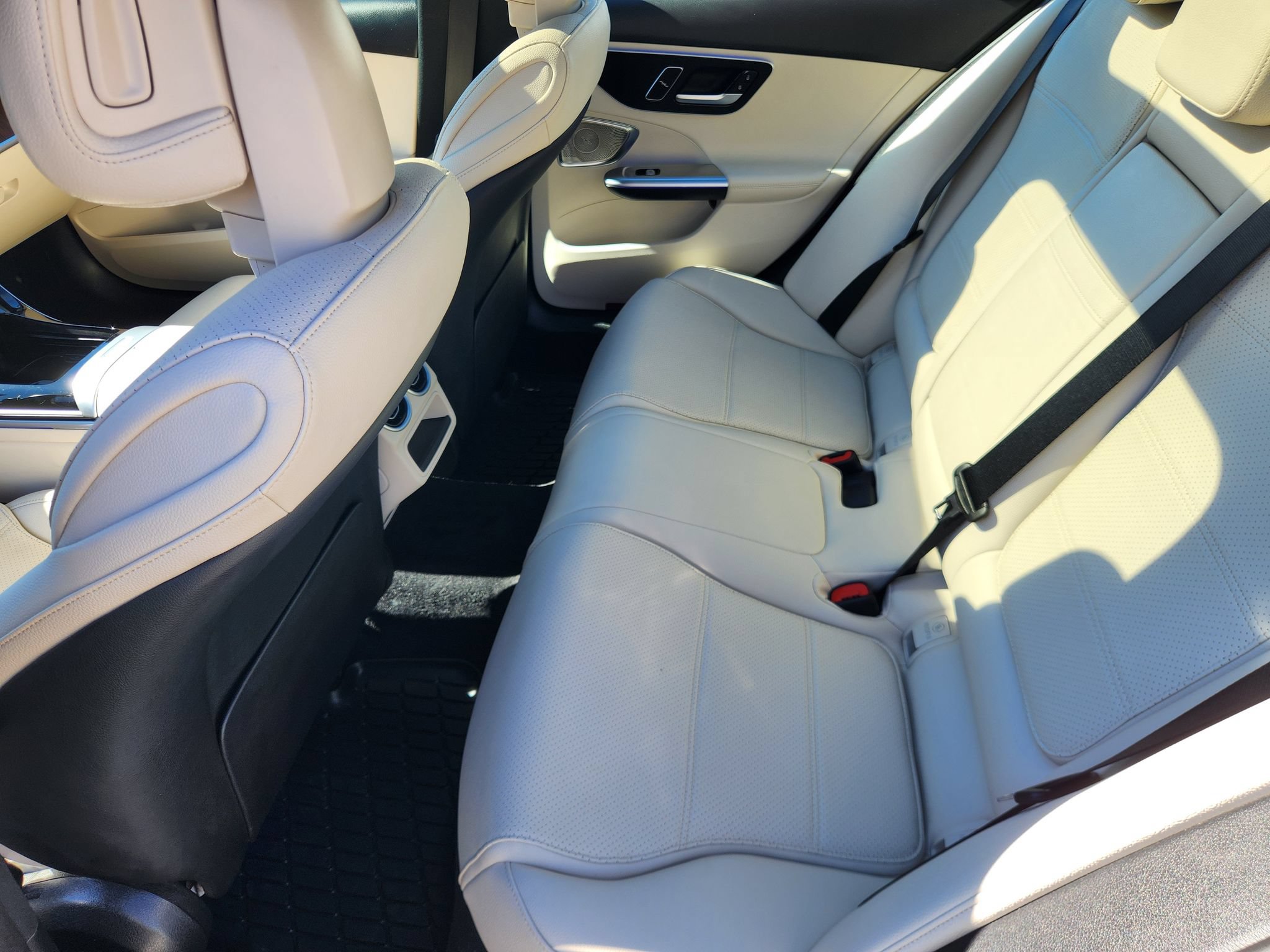 Certified 2024 Mercedes-Benz C 300 4MATIC Sedan image 11