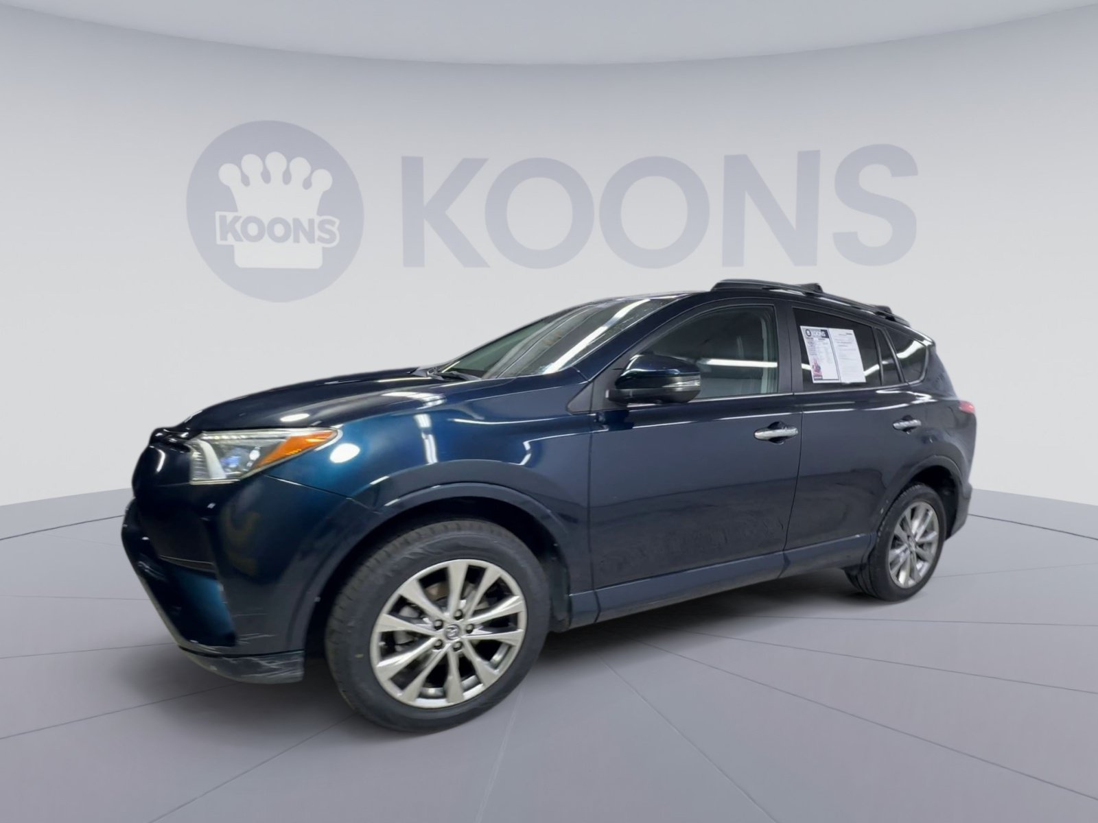Used 2017 Toyota RAV4 Platinum AWD/4WD image 5