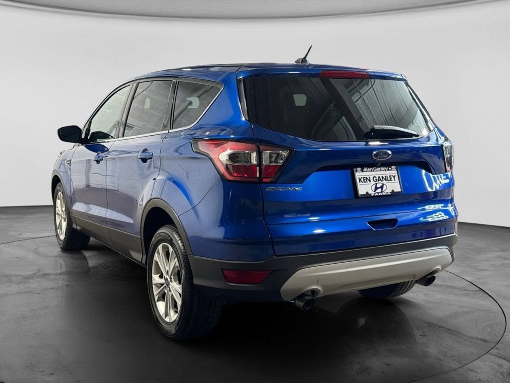 Used 2017 Ford Escape SE FWD image 7