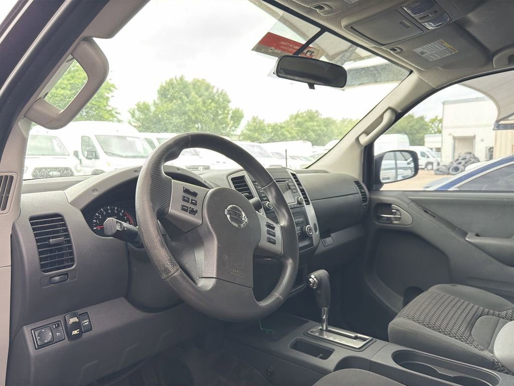 Used 2017 Nissan Frontier SV RWD image 6