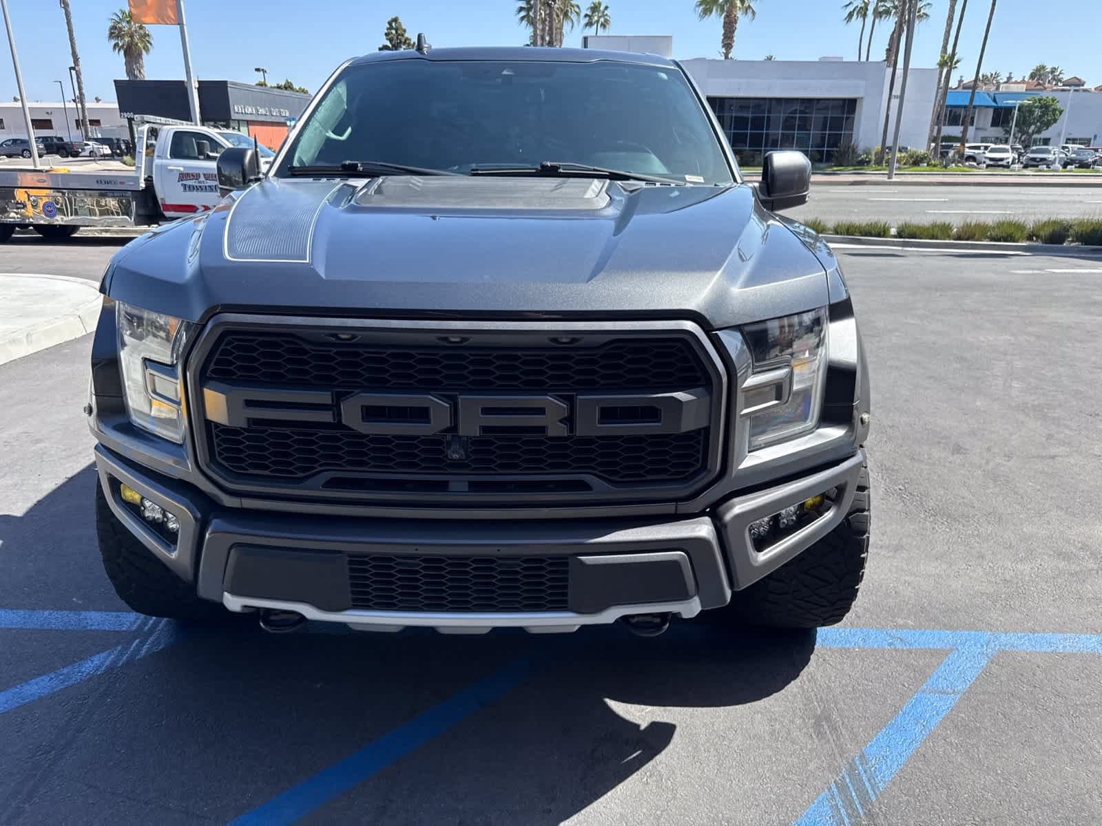 Used 2020 Ford F150 Raptor w/ Equipment Group 802A Luxury AWD/4WD image 4