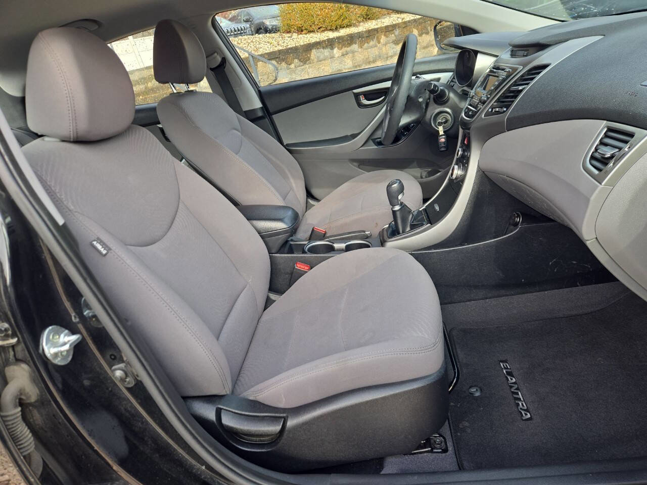 Used 2016 Hyundai Elantra SE FWD image 21