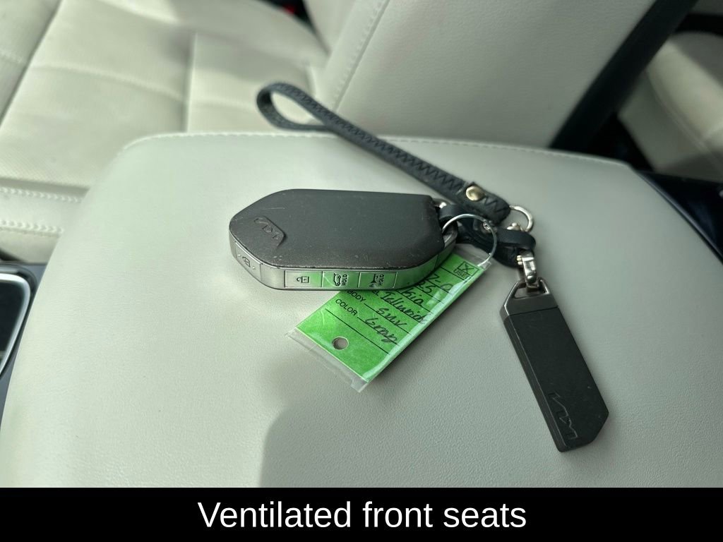 Used 2025 Kia Telluride EX image 20