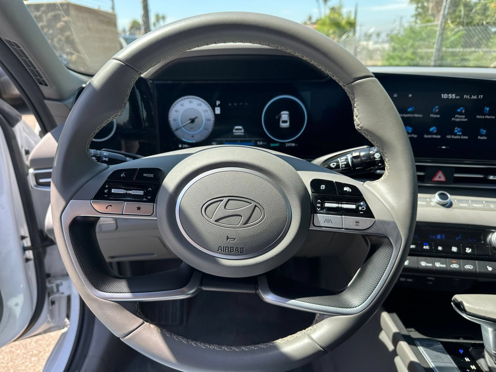 Used 2025 Hyundai Elantra SEL FWD image 27